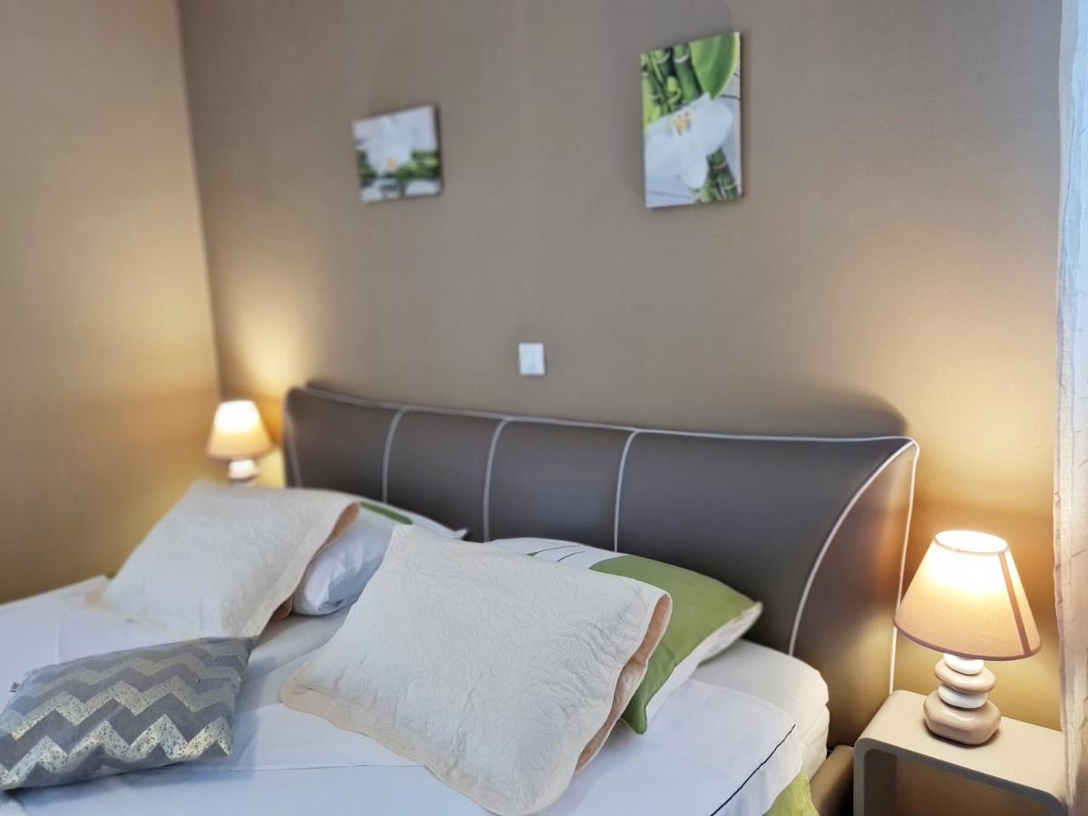 Holiday Home Drago Zadar Eksteriør billede