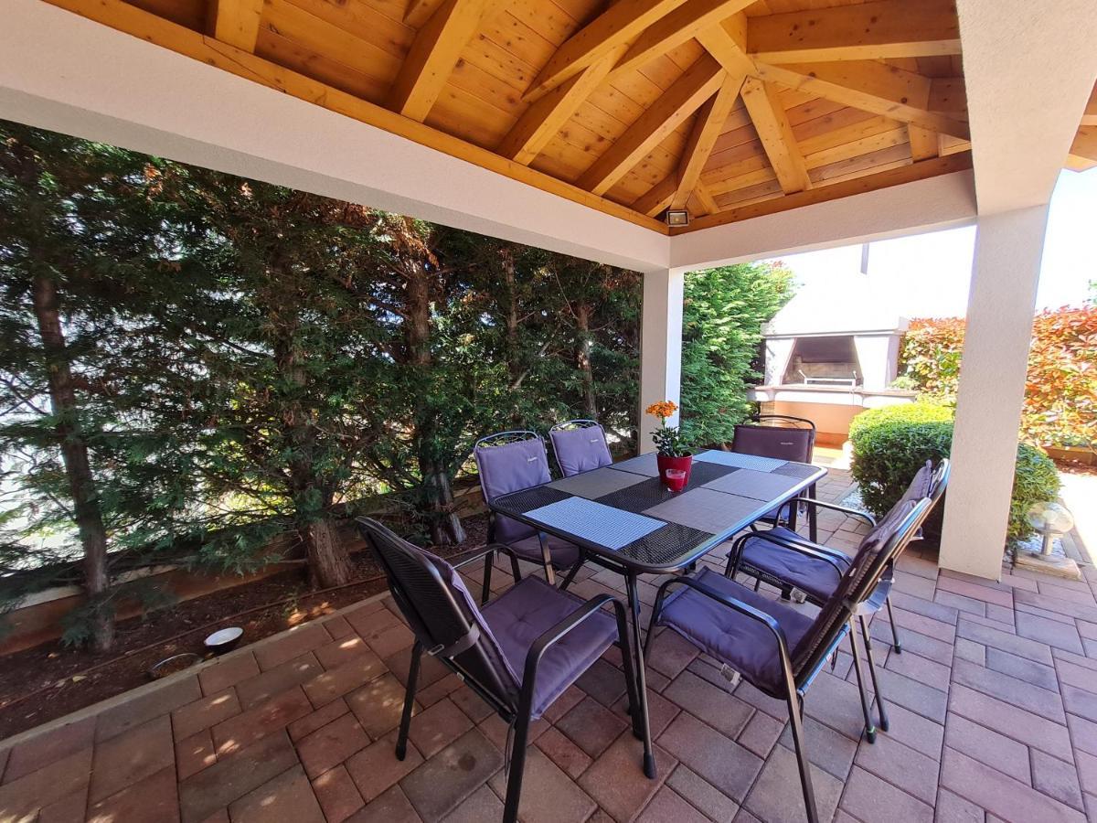 Holiday Home Drago Zadar Eksteriør billede